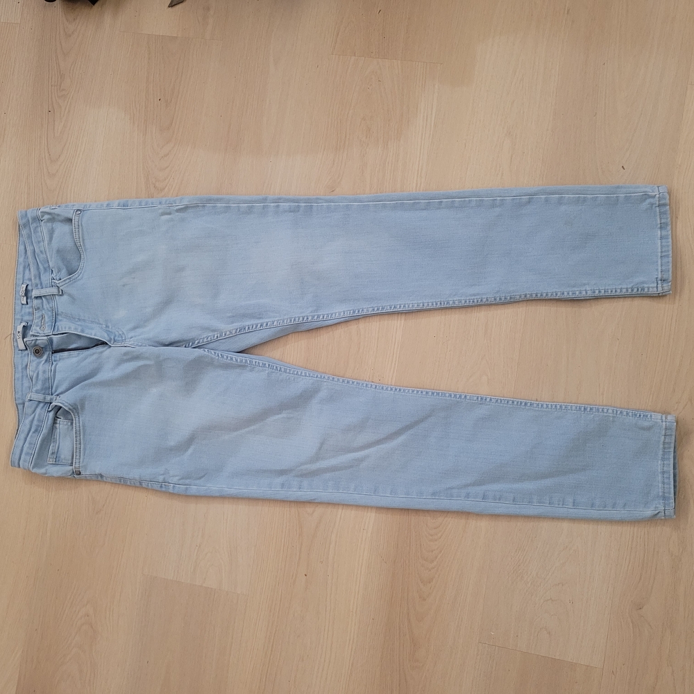 Men's Light Blue Jeans
